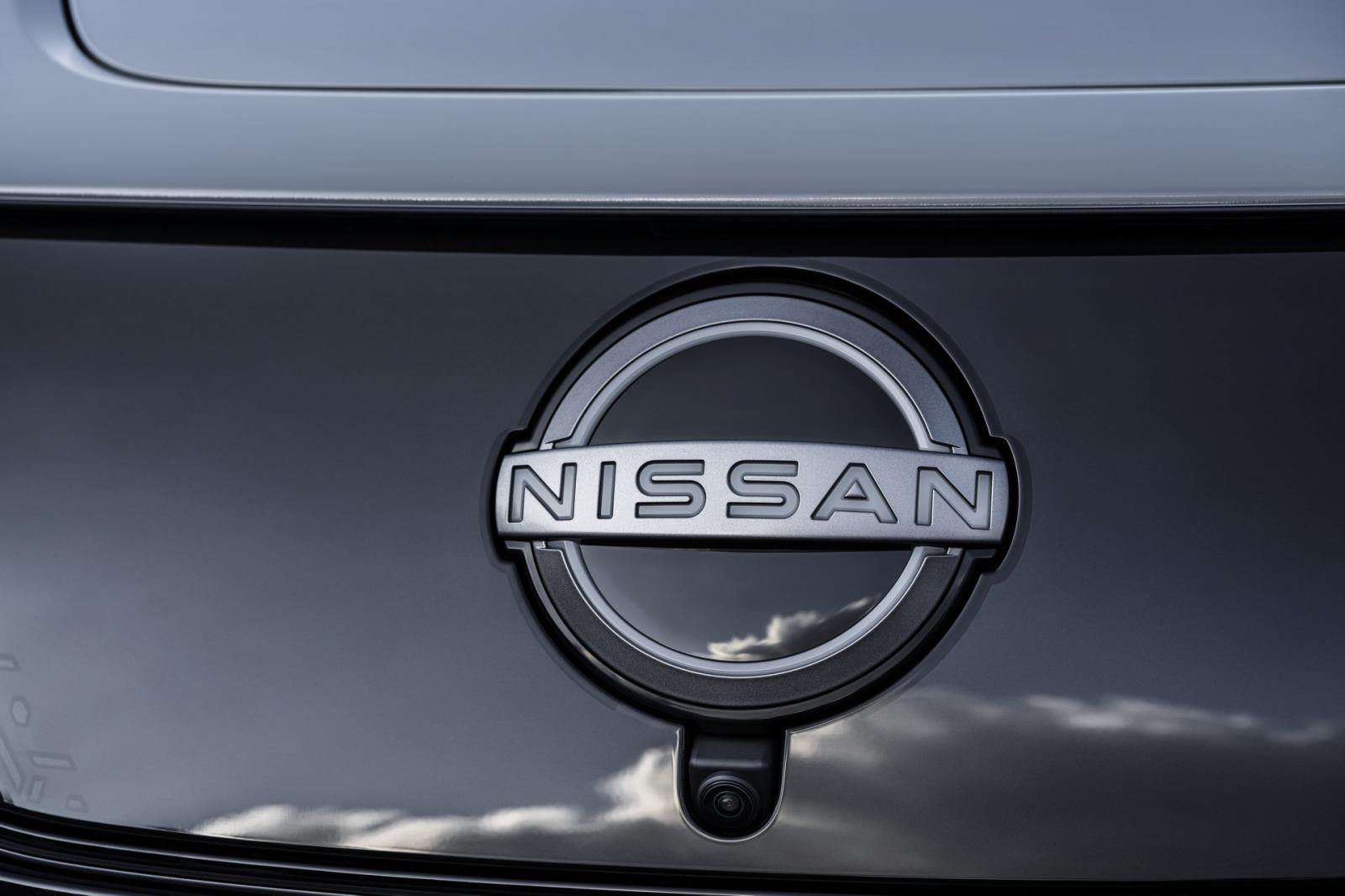 Nissan LEAF: Ήπια φρεσκαρισμένο 